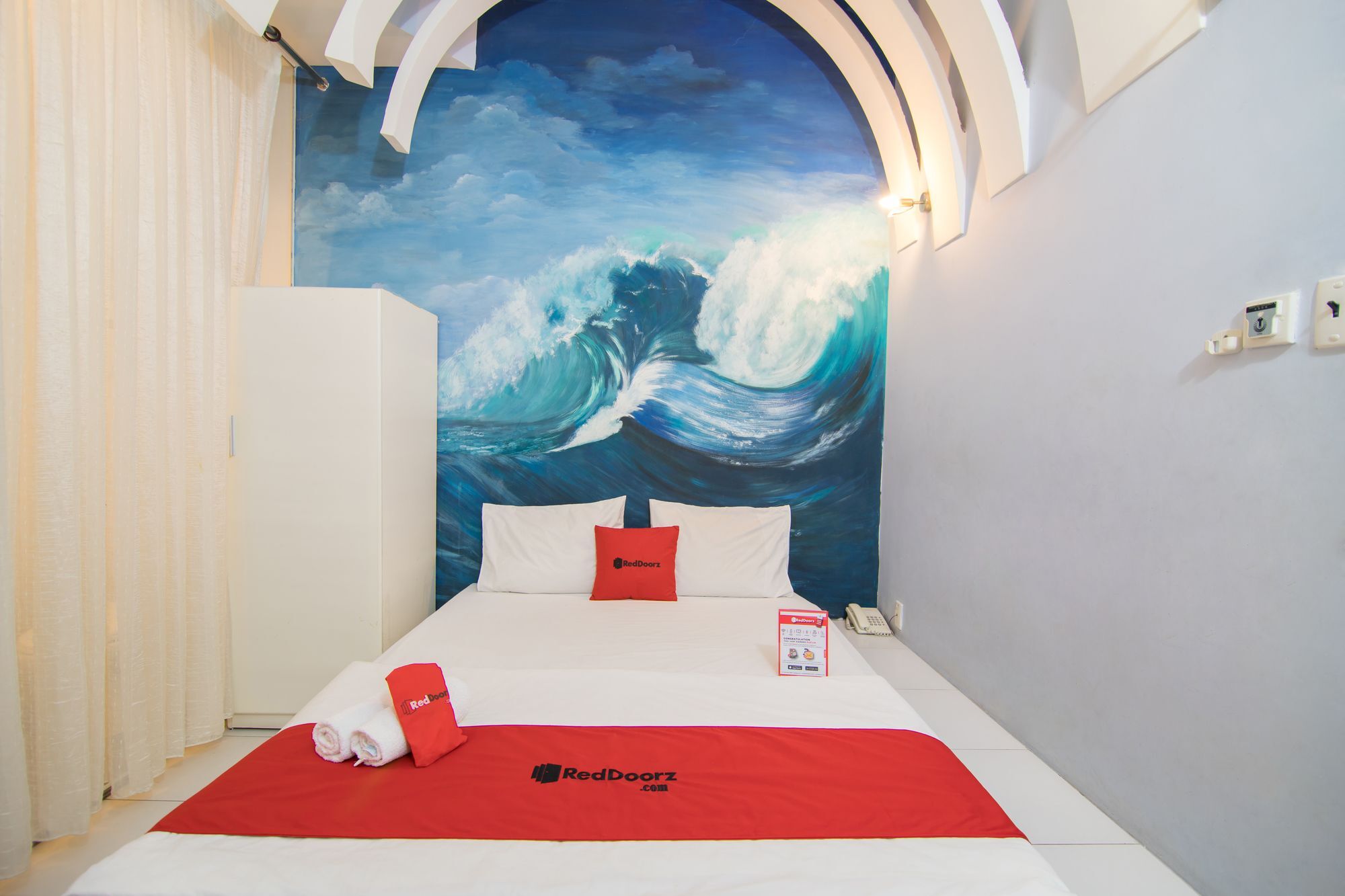 Отель Reddoorz Near Gia Dinh International Hospital Хошимин Экстерьер фото