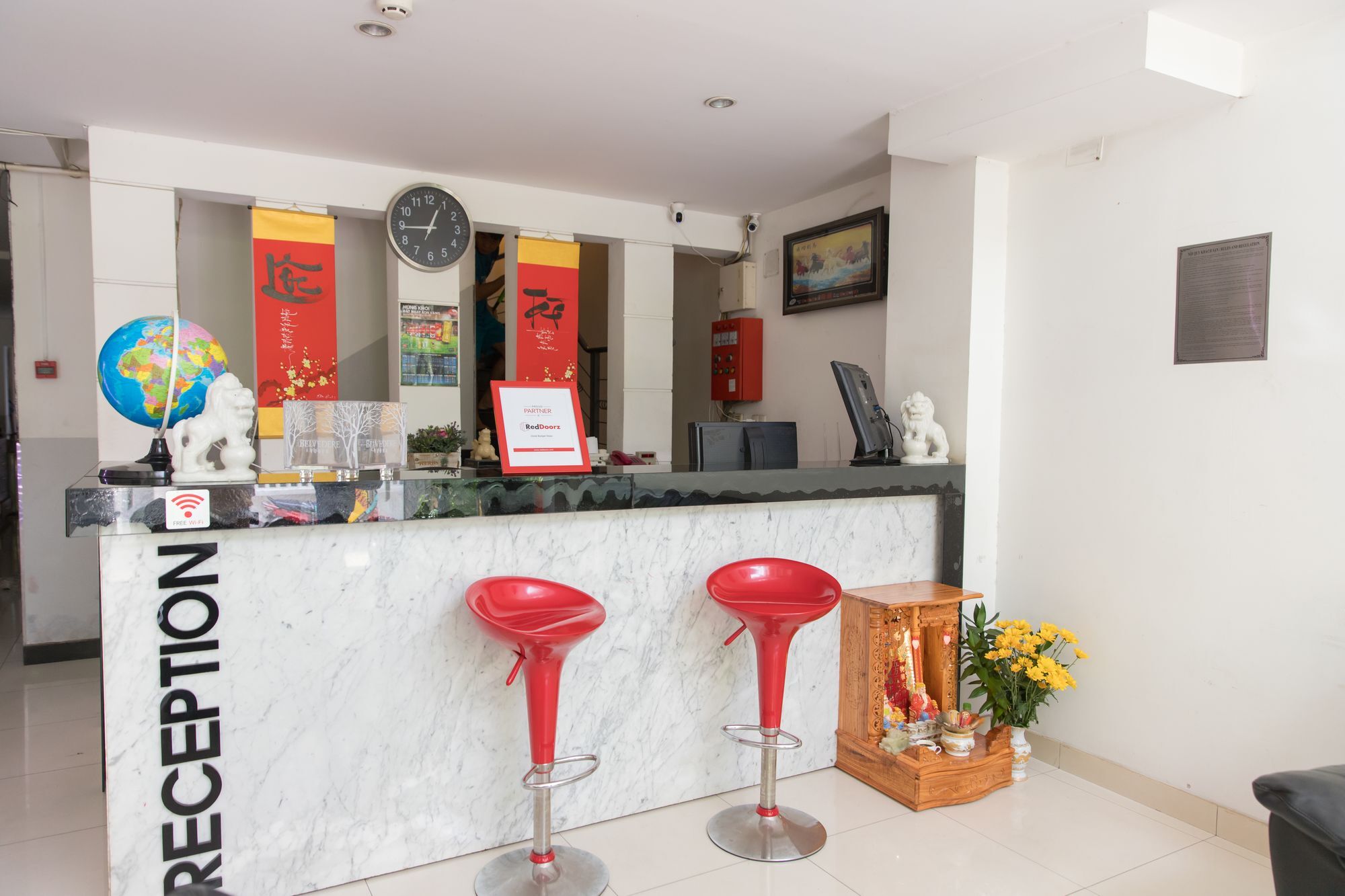 Отель Reddoorz Near Gia Dinh International Hospital Хошимин Экстерьер фото